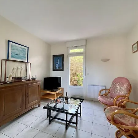 Refuge De La Tour By Melrose Holiday home